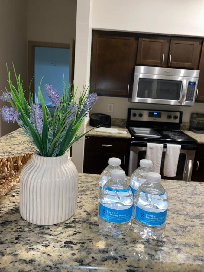 Spacious Galleria Cottage - Self Check In & Free Parking, 4 Beds 2 Bathrooms Хьюстон Экстерьер фото